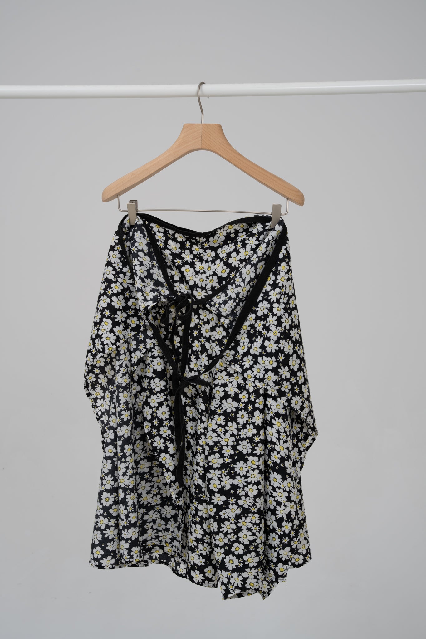 Crop top & wrap culotte set, size M/L