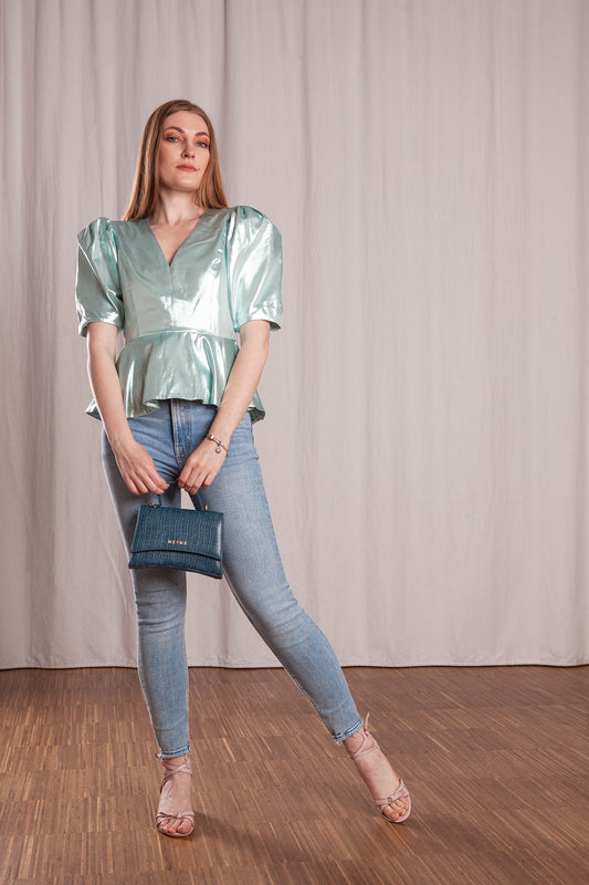Shiny top with puff sleeves, Size S