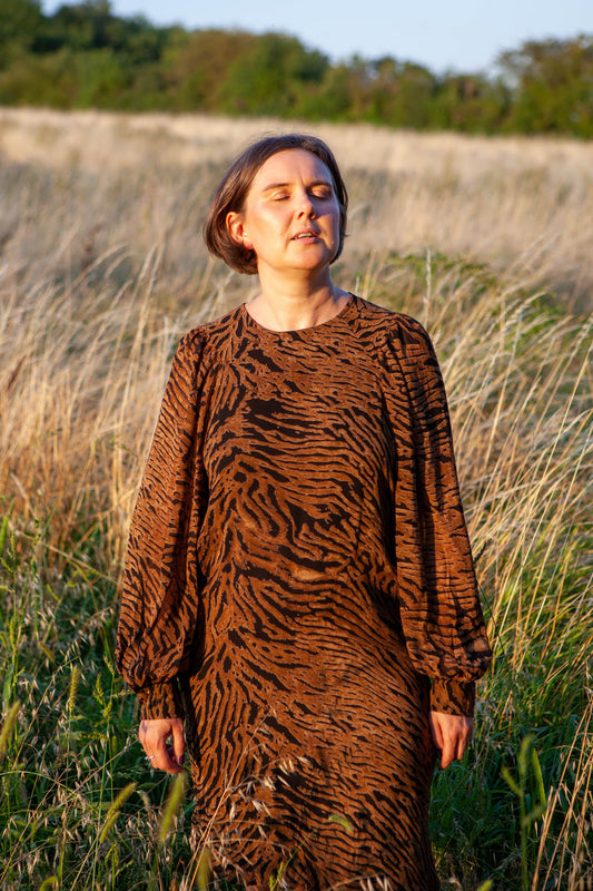 Gathered tiger-print georgette dress, Size M
